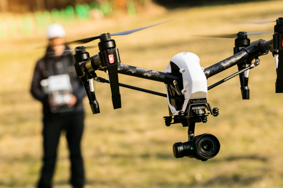 Specjalista ds. obsługi dronów