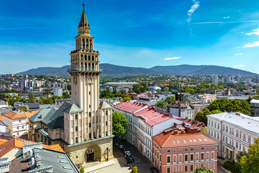 Hotel, stok, biuro podróży? Sprawdź, gdzie w Bielsku-Białej najbardziej brakuje pracowników w turystyce